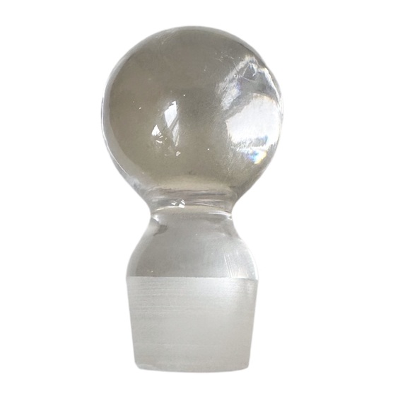 Crystal/Glass Decanter - Picture 5 of 8